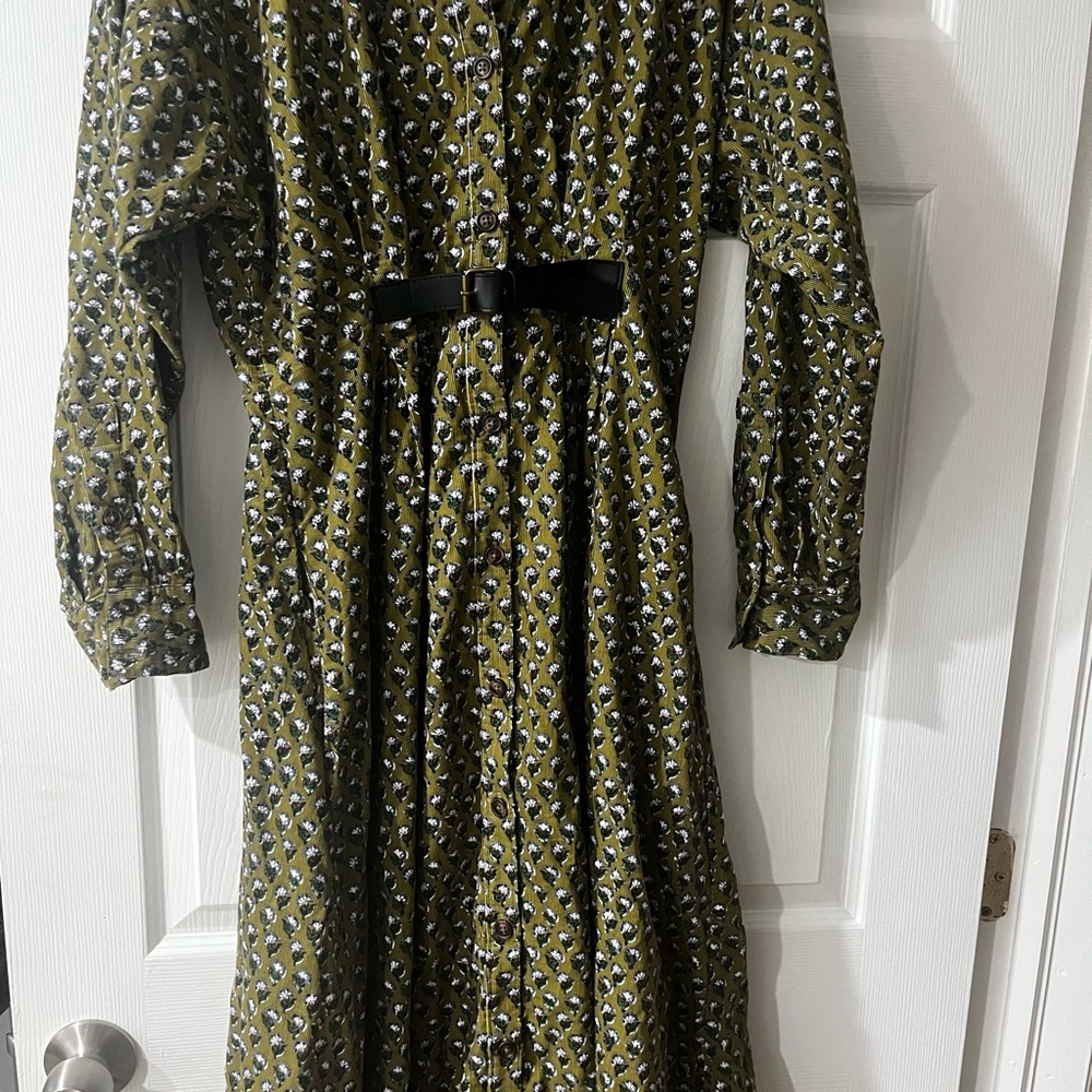 Elegant Green Patterned Dress
